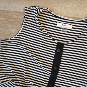 2/$15 TanJay tank top with buttons